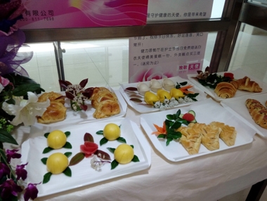 401醫院餐廳面點節上的各種精致面食 401醫院餐廳面點節上的各種精致面食